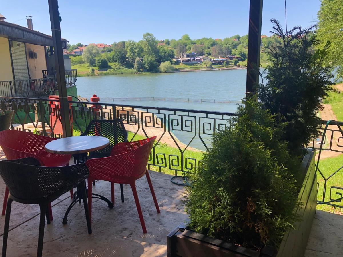 Hotel Jezero Kudrec à Smederevska Palanka Extérieur photo