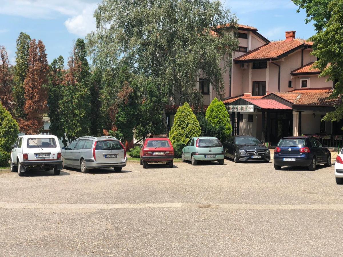 Hotel Jezero Kudrec à Smederevska Palanka Extérieur photo