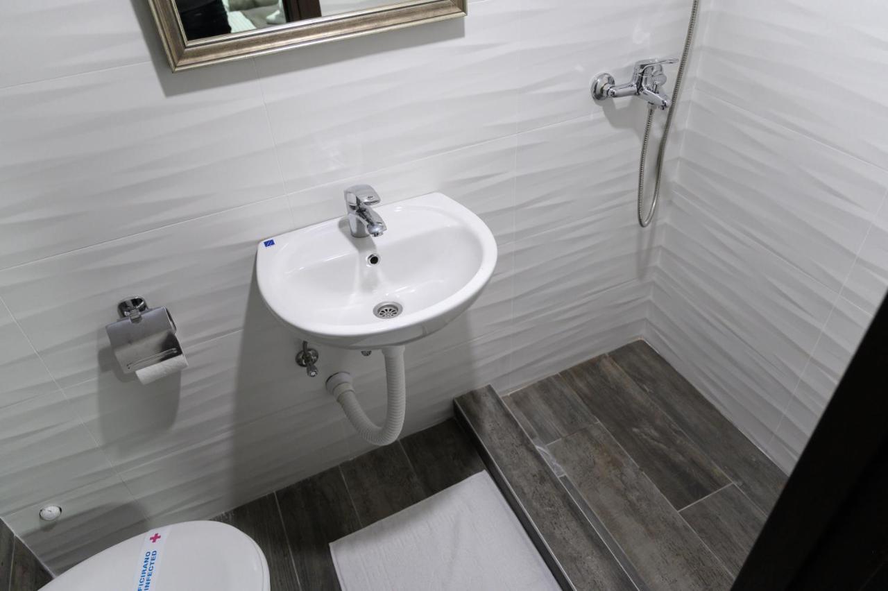 Hotel Jezero Kudrec à Smederevska Palanka Extérieur photo