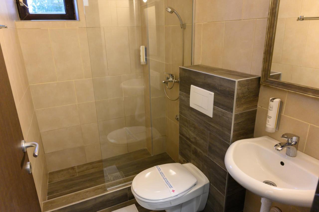 Hotel Jezero Kudrec à Smederevska Palanka Extérieur photo