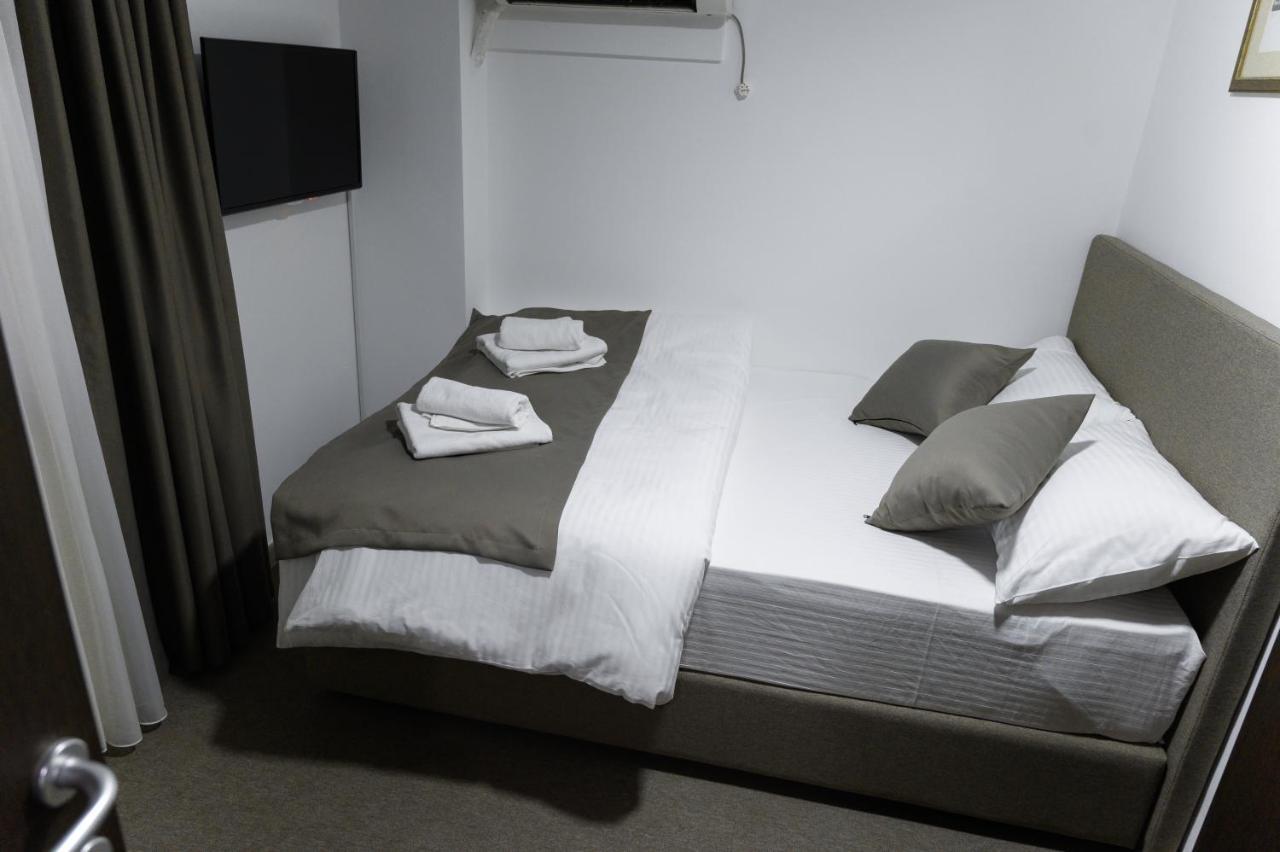 Hotel Jezero Kudrec à Smederevska Palanka Extérieur photo