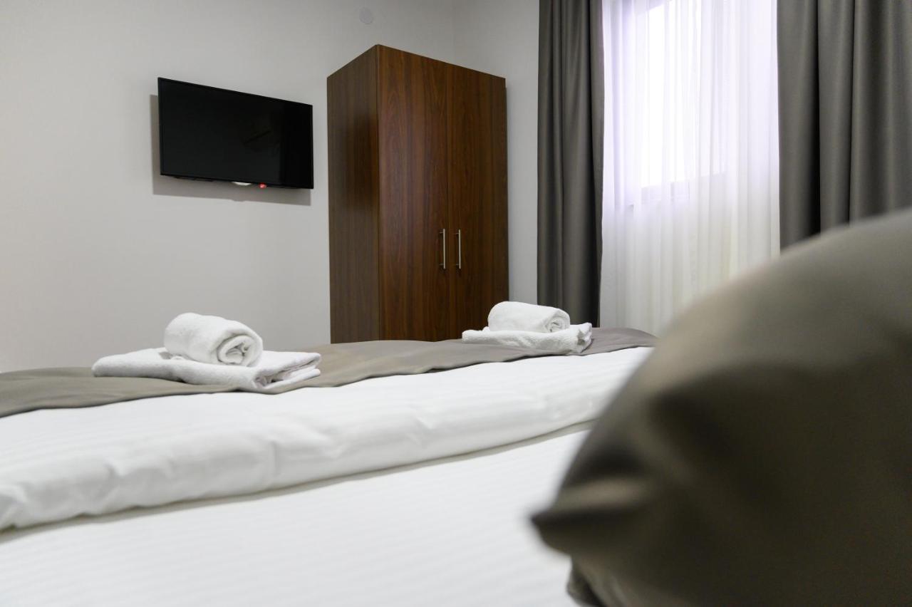Hotel Jezero Kudrec à Smederevska Palanka Extérieur photo