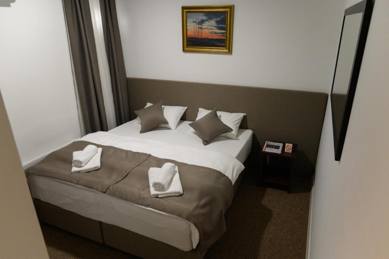 Hotel Jezero Kudrec à Smederevska Palanka Extérieur photo