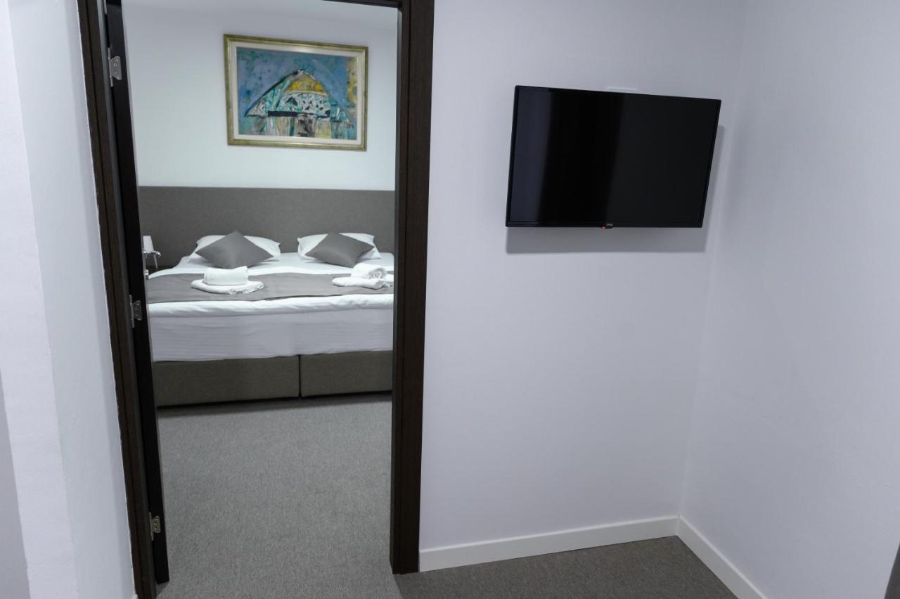 Hotel Jezero Kudrec à Smederevska Palanka Extérieur photo
